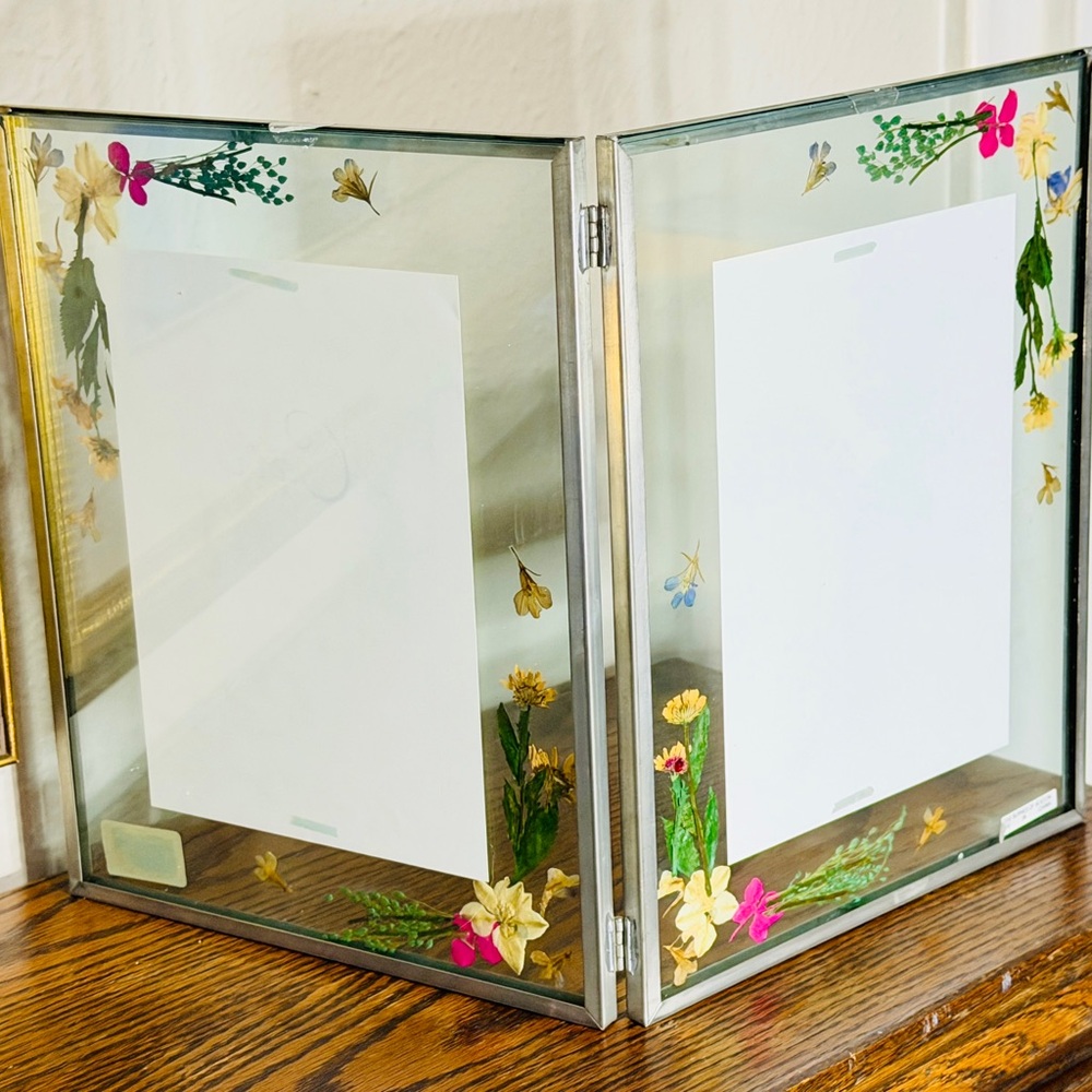 Vintage Carr Frame Double Hinged, Leaded Glass Dried Flower, for 4 5x7 Photos
